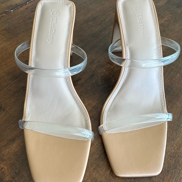 Nude heels with clear straps - Picture 2 of 5